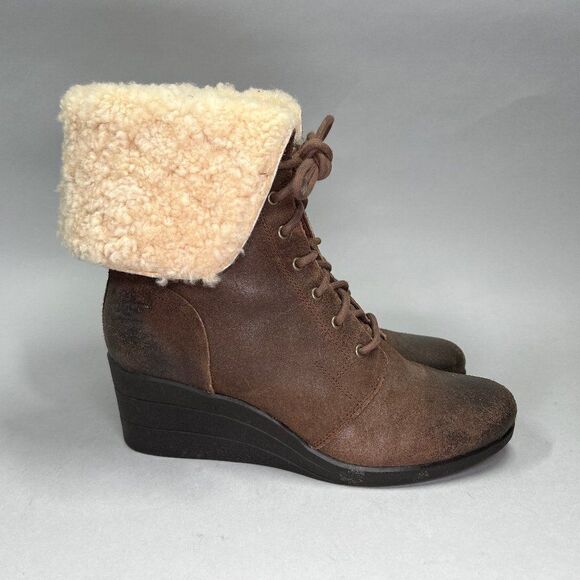 UGG Zea Boots Women's Size 11 Brown Leather Wedge Lace Cold Weather Waterproof - Picture 1 of 13